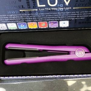 Professional hair straightener  New in Box